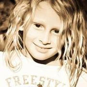 Naomi Scott-Dunne's photo