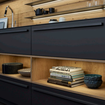 BONDI "PURE SOLIDITY" LEICHT DESIGN