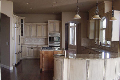 Kitchen photo in Other