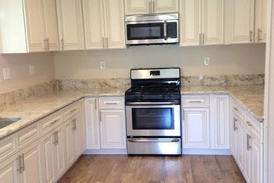 Inspiration for a contemporary kitchen remodel in Orange County