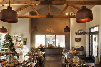 Inspiration for a rustic home design remodel in Nashville