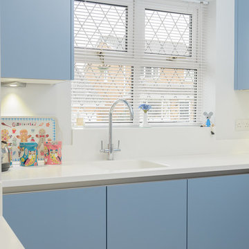 Lift your kitchen out of the doldrums with a contemporary touch of the blues