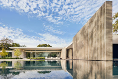 Minimalist house exterior photo in Dallas