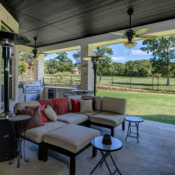 John and Tara's Residence - Covered Patio