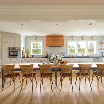 Traditional Southern Farmhouse Kitchen