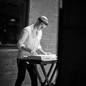 Yisroel Benjamin's photo