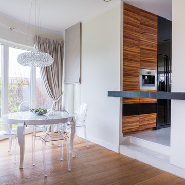 Mid-Century Modern Turns Glam