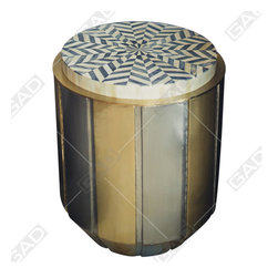 BRASS AND NICKEL TABLE IN BROWN AND SILVER - Furniture