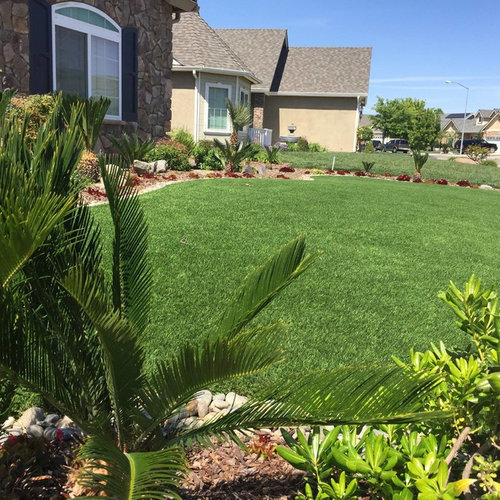 Front Yard Landscapes with Artificial Grass