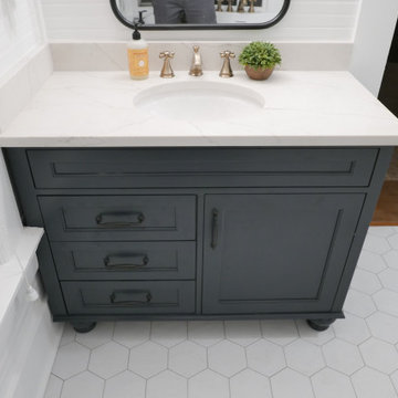 Collierville-Arlington Bathroom