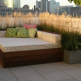 Exemple d'un jardin tendance de taille moyenne avec une exposition partiellement ombragée.