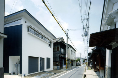 This is an example of a modern exterior in Osaka.