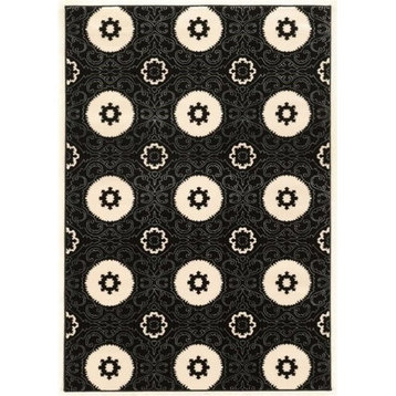 Hawthorne Collection 5'3" x 7'6" Rug in Black