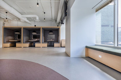 Home design - contemporary home design idea in Chicago