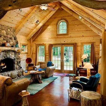 ECLECTIC AUTHOR'S/ARTIST'S LOG COTTAGE