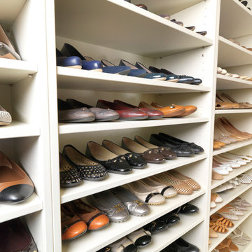 Walk in Closet with storage for shoes and handbags