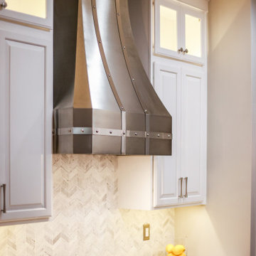 Glamorous Kitchen Makeover in Lansdowne, VA