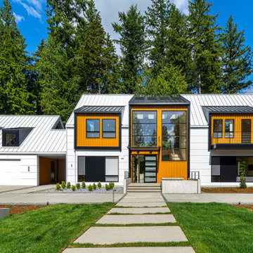 Striking Contemporary Custom Home in Grand Ridge