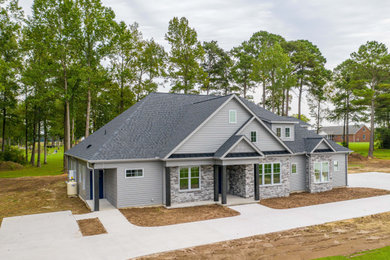 Inspiration for a craftsman exterior home remodel in Other