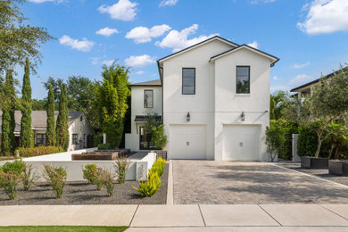 Transitional home design photo in Orlando