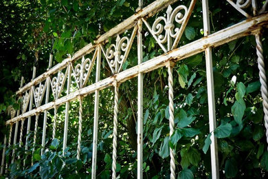 When to replace your old fence?