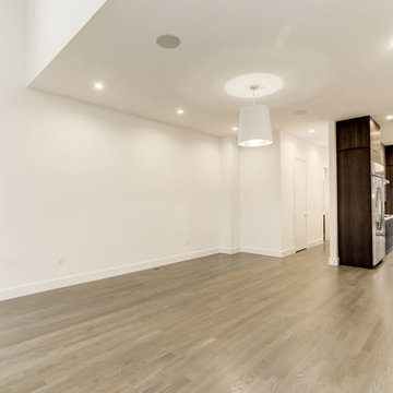 Roxana House