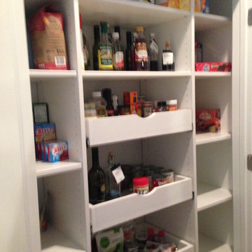 Pantry Pull-Outs Help You Stay Organized