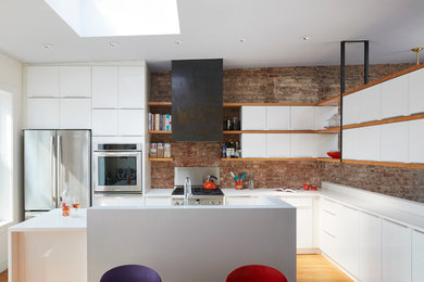 Kitchen - kitchen idea in New York