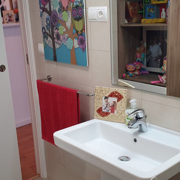 Lavabo funcional en baño infantil