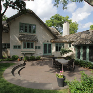 Fairytale Cottage Courtyard