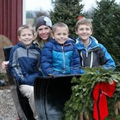 Jennifer Jones's photo