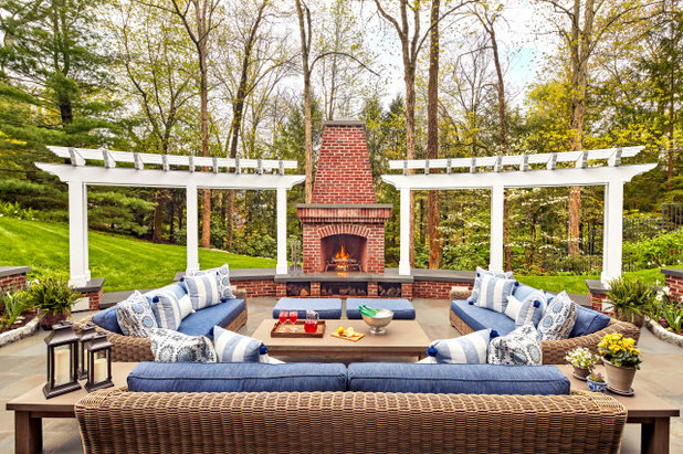Traditional Patio by VanderHorn Architects