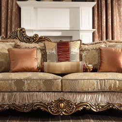 Traditional Sofas by Solrac Furniture