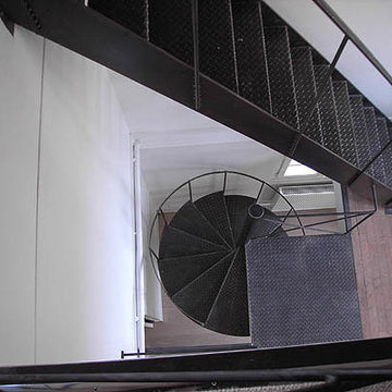 Escaliers en acier Paris