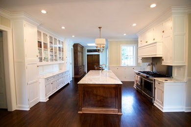 Kitchen - traditional kitchen idea in Other