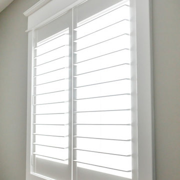 Sophisticated & Modern: A seamless blend of classic & contemporary elements.