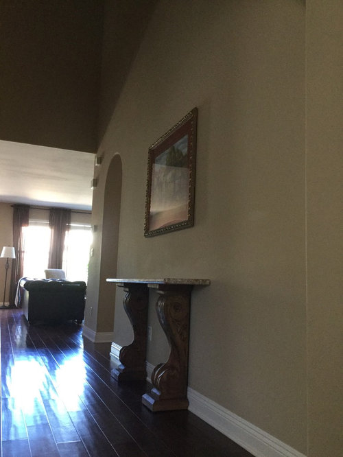 How do I accessorize this entry table?