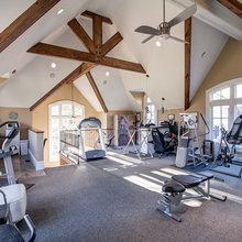GARAGE/GYM