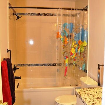 Beautiful Bathroom Remodel to Enlarge the Space