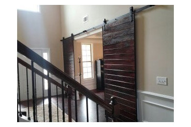 Transitional home design photo in Other
