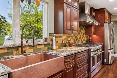 Inspiration for a farmhouse kitchen remodel in Houston