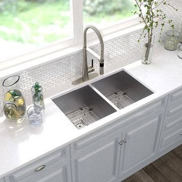 KRAUS PAX™ ZERO-RADIUS 31 ½ INCH HANDMADE UNDERMOUNT 50/50 DOUBLE BOWL
