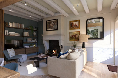Cette photo montre un grand salon tendance avec une bibliothèque ou un coin lecture, un mur blanc, parquet clair, une cheminée standard, un manteau de cheminée en pierre, un téléviseur indépendant, un sol beige et poutres apparentes.