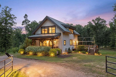 Exterior home idea in Other