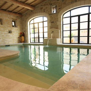 Piscine intérieure