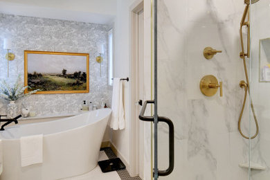 Example of a transitional bathroom design in Calgary