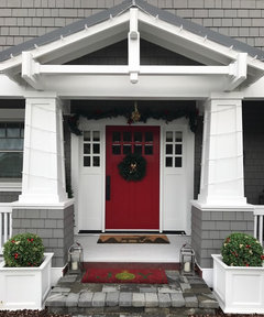 8 Front Doors That Are Dashing in Christmas Red