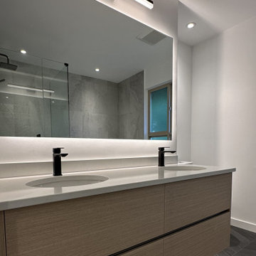 Klahanie En suite Bathroom