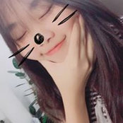Chloe Choys foto
