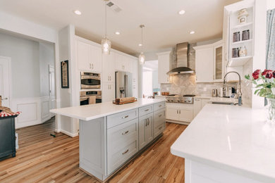 Kitchen - kitchen idea in Denver